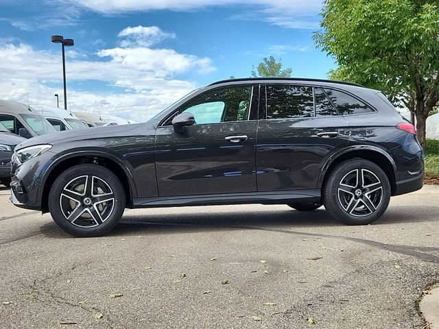 2025 Mercedes-Benz GLC 300