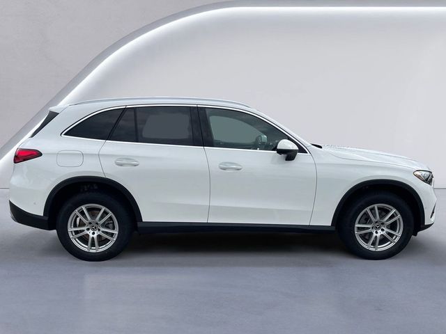 2025 Mercedes-Benz GLC 300