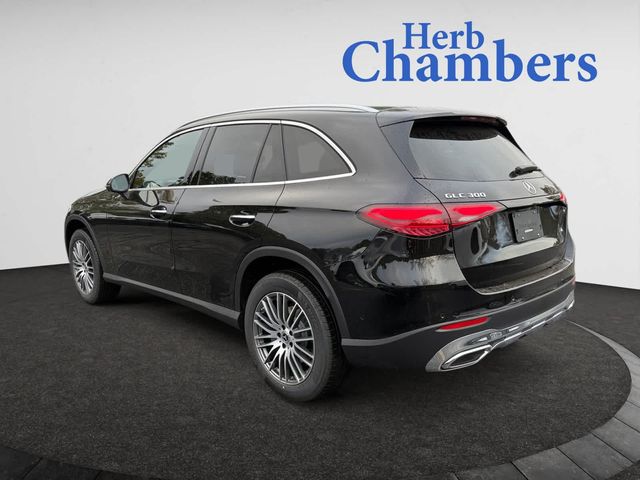 2025 Mercedes-Benz GLC 300