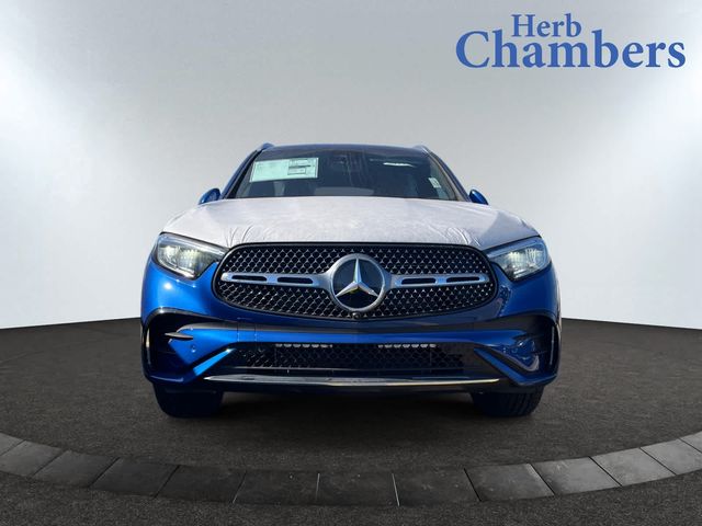 2025 Mercedes-Benz GLC 300