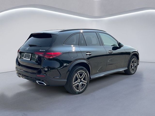 2025 Mercedes-Benz GLC 300