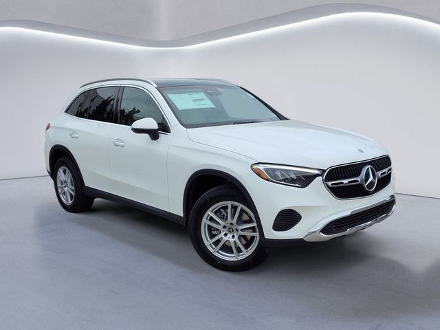 2025 Mercedes-Benz GLC 300