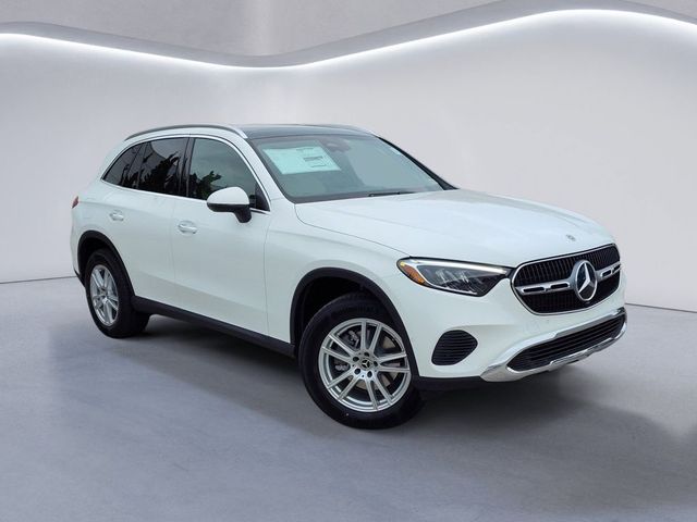 2025 Mercedes-Benz GLC 300