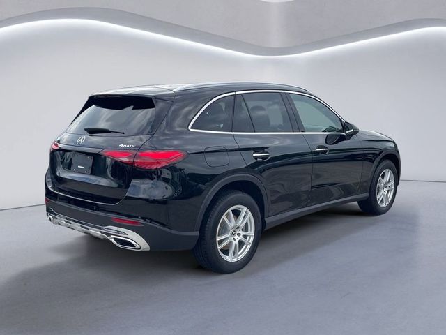 2025 Mercedes-Benz GLC 300