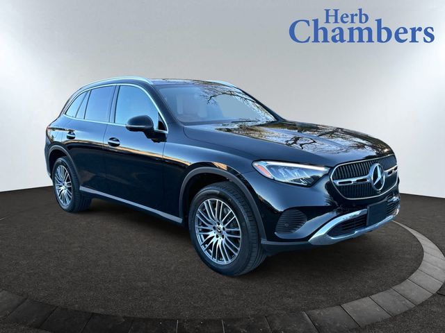 2025 Mercedes-Benz GLC 300