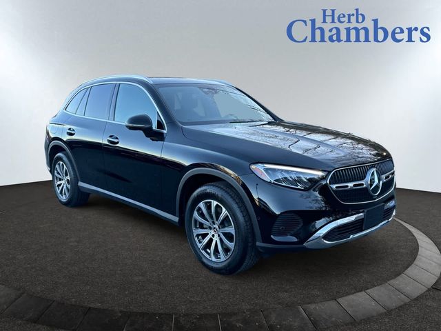 2025 Mercedes-Benz GLC 300