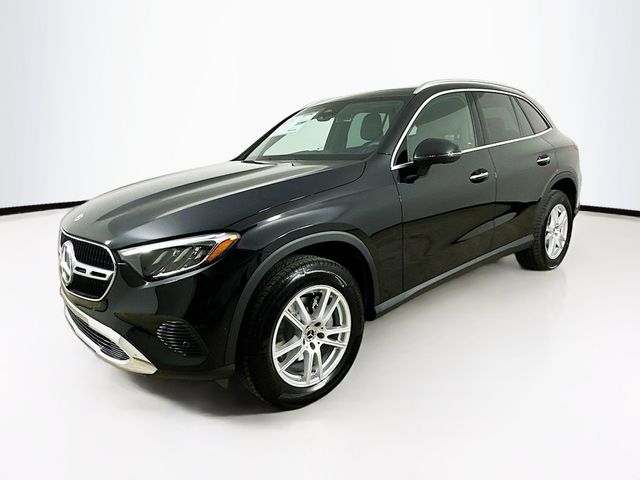 2025 Mercedes-Benz GLC 300