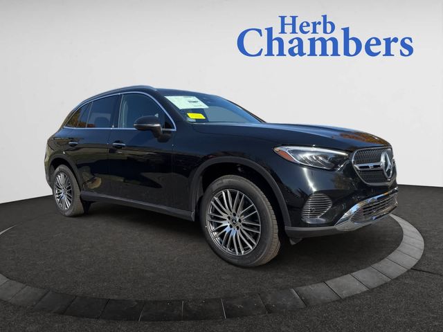 2025 Mercedes-Benz GLC 300