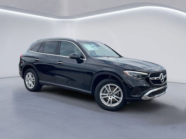 2025 Mercedes-Benz GLC 300