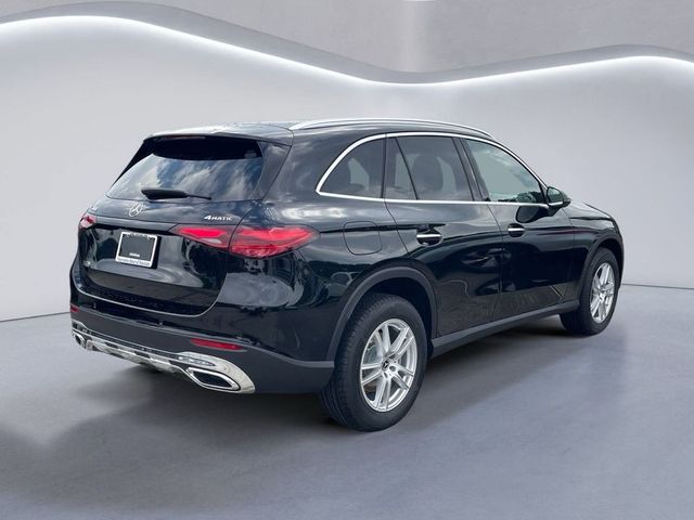 2025 Mercedes-Benz GLC 300