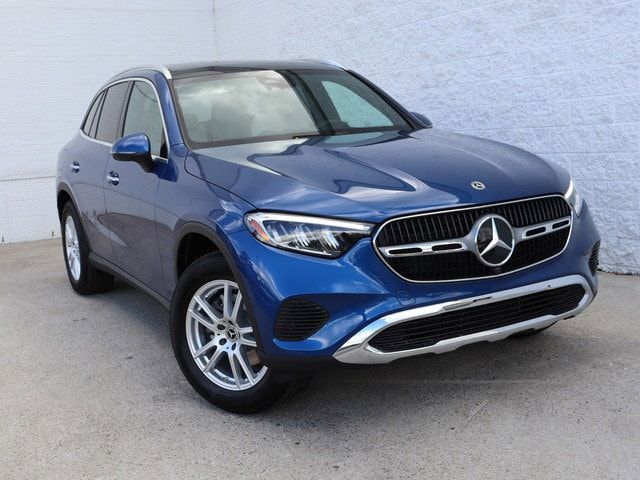 2025 Mercedes-Benz GLC 300