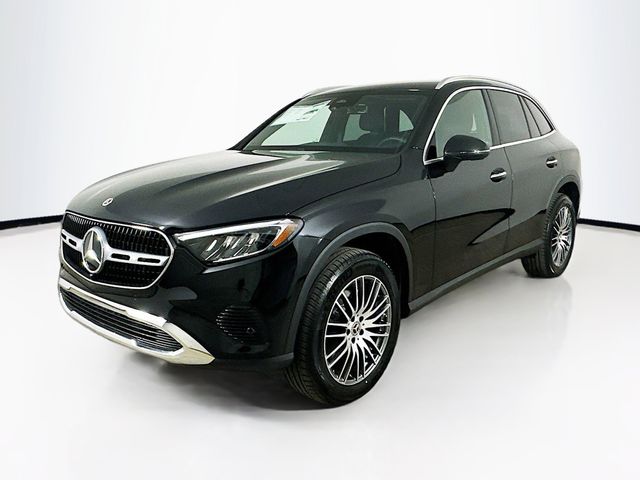 2025 Mercedes-Benz GLC 300