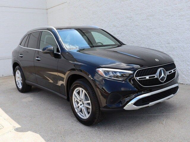 2025 Mercedes-Benz GLC 300