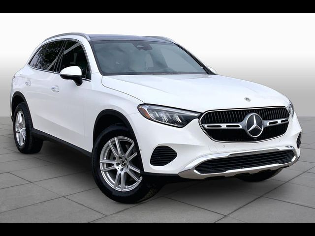 2025 Mercedes-Benz GLC 300