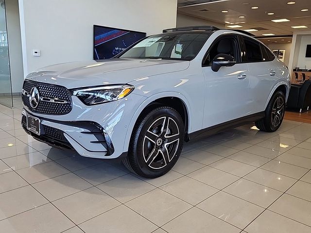 2025 Mercedes-Benz GLC 300