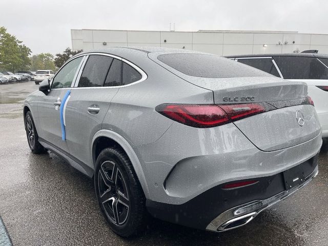 2025 Mercedes-Benz GLC 300