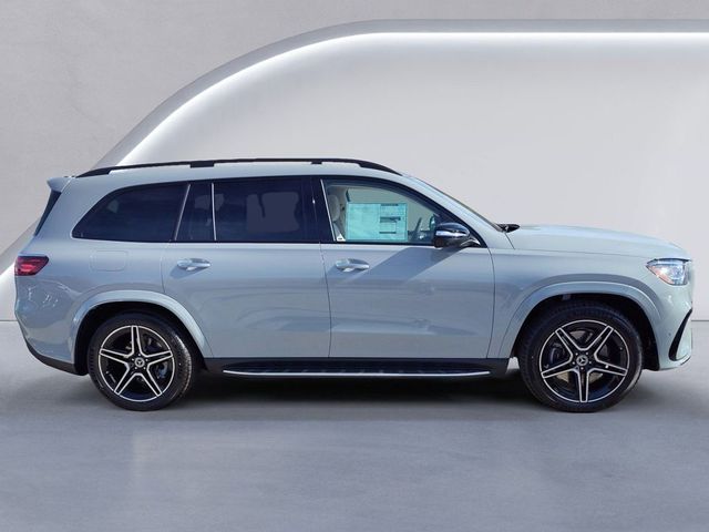 2025 Mercedes-Benz GLS 450