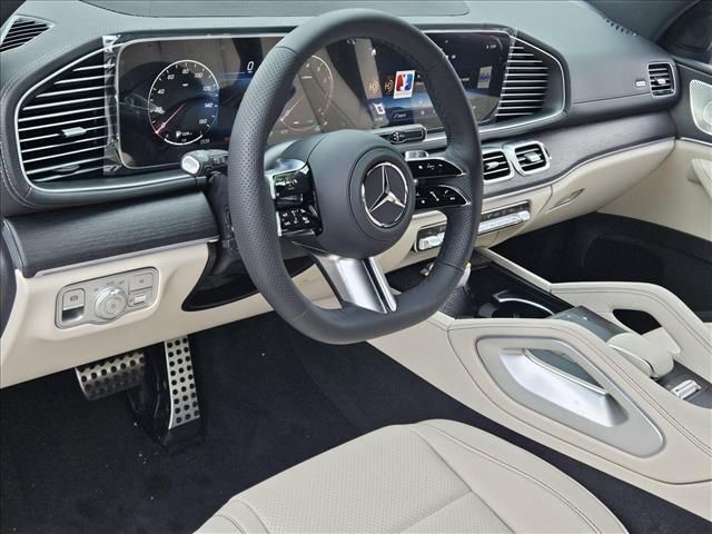 2025 Mercedes-Benz GLS 450