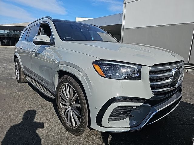 2025 Mercedes-Benz GLS 450