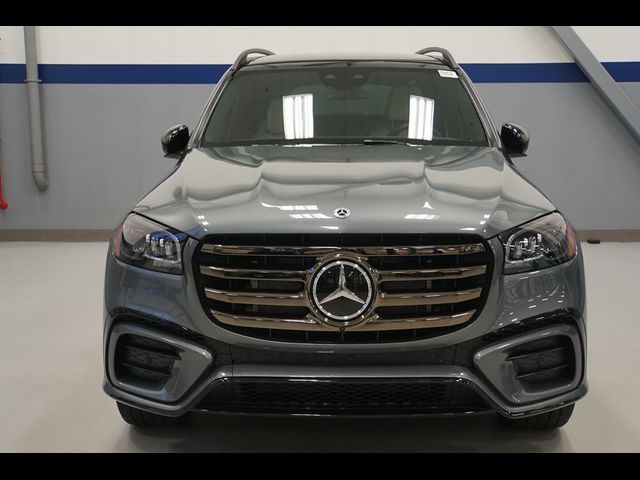 2025 Mercedes-Benz GLS 450