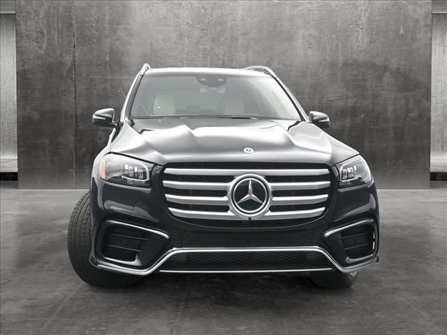 2025 Mercedes-Benz GLS 450