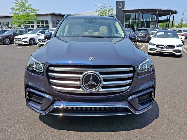 2025 Mercedes-Benz GLS 450