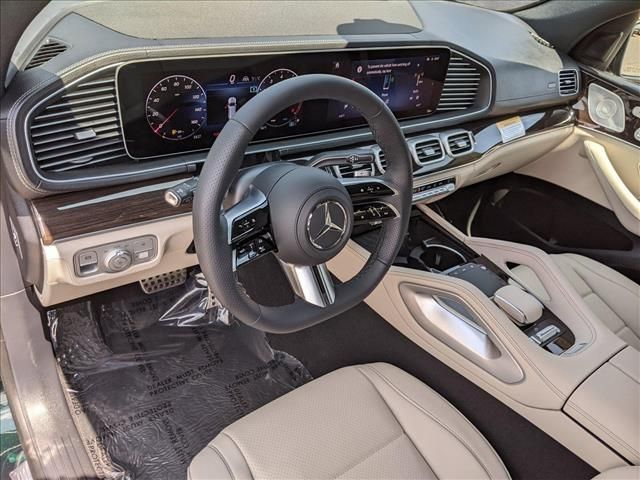 2025 Mercedes-Benz GLS 450