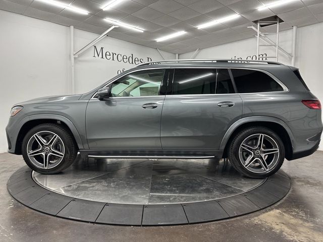 2025 Mercedes-Benz GLS 450