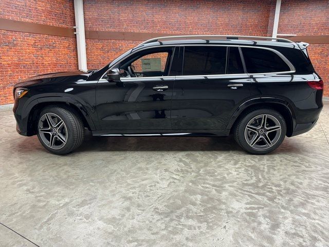 2025 Mercedes-Benz GLS 450