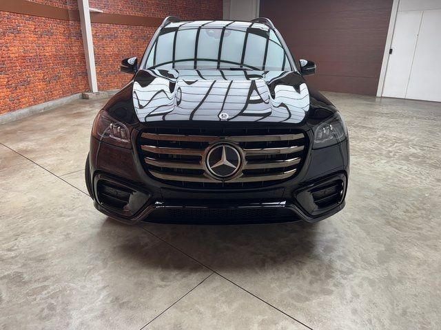2025 Mercedes-Benz GLS 450