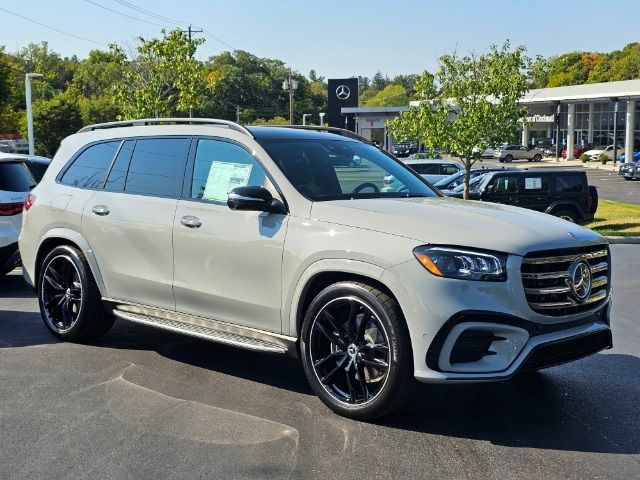 2025 Mercedes-Benz GLS 450