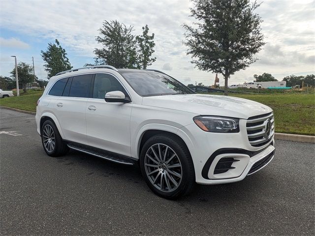 2025 Mercedes-Benz GLS 450