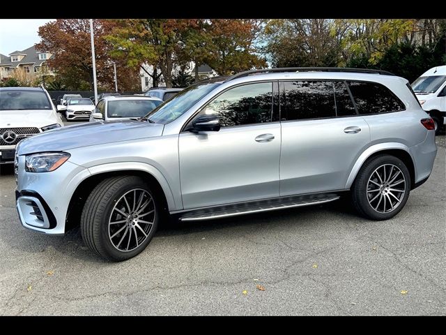 2025 Mercedes-Benz GLS 450