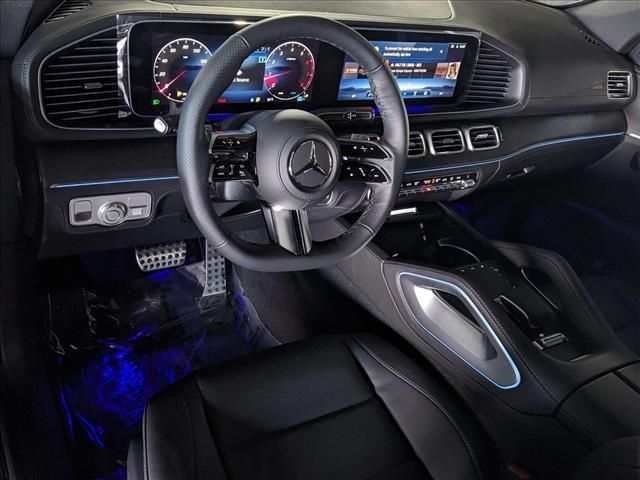 2025 Mercedes-Benz GLS 450