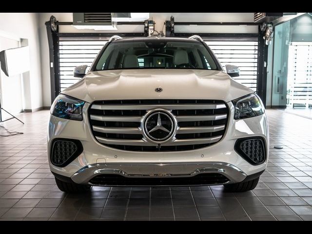 2025 Mercedes-Benz GLS 450