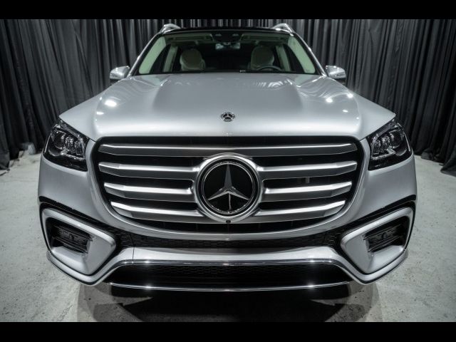 2025 Mercedes-Benz GLS 450