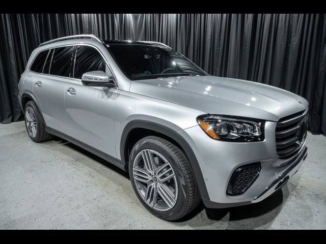 2025 Mercedes-Benz GLS 450