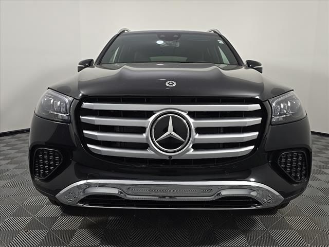 2025 Mercedes-Benz GLS 450