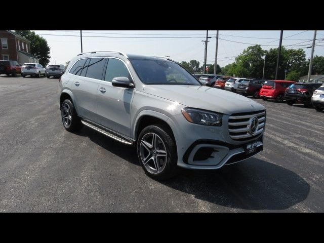 2025 Mercedes-Benz GLS 450