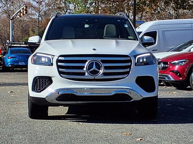 2025 Mercedes-Benz GLS 450