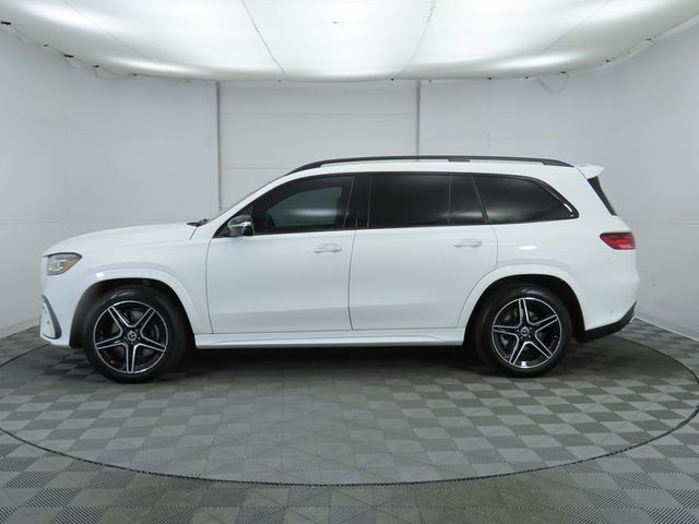 2025 Mercedes-Benz GLS 450