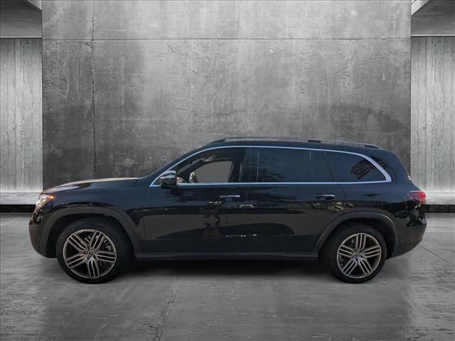 2025 Mercedes-Benz GLS 450