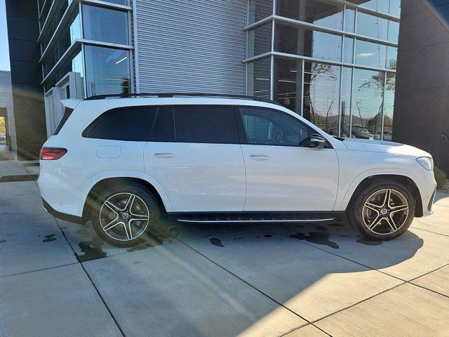 2025 Mercedes-Benz GLS 450