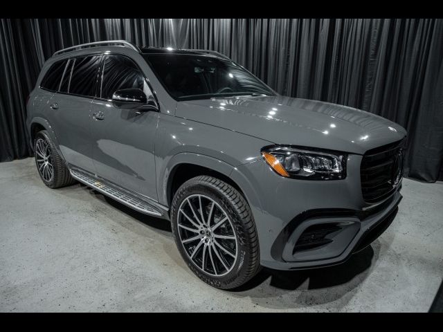 2025 Mercedes-Benz GLS 450