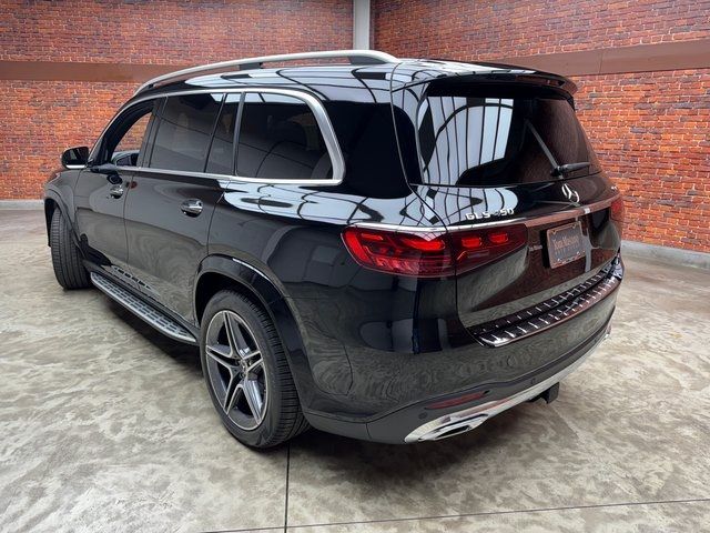 2025 Mercedes-Benz GLS 450