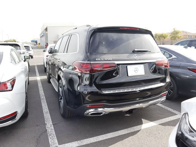 2025 Mercedes-Benz GLS 450