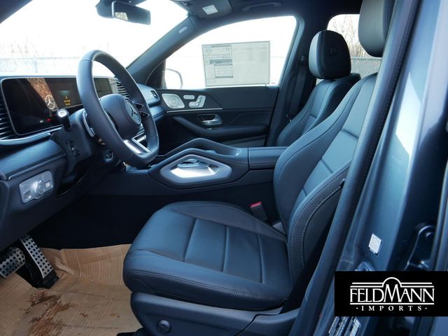 2025 Mercedes-Benz GLS 450