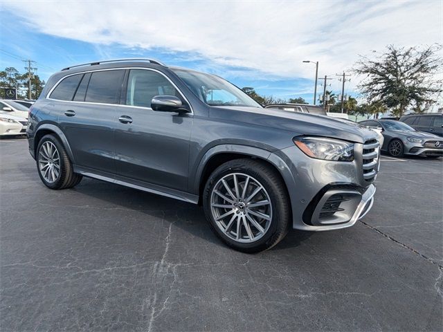 2025 Mercedes-Benz GLS 450