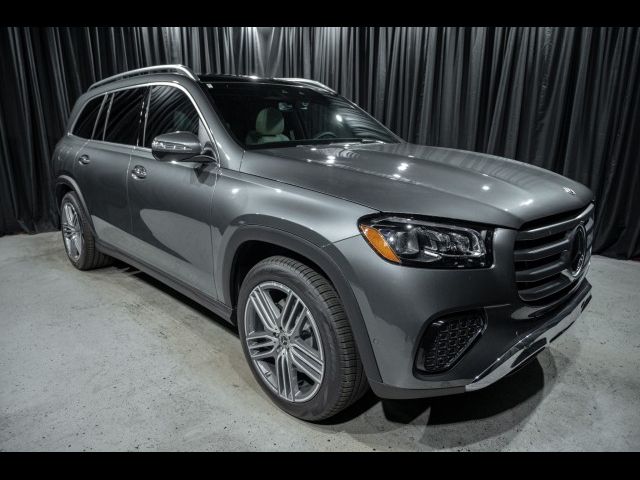 2025 Mercedes-Benz GLS 450