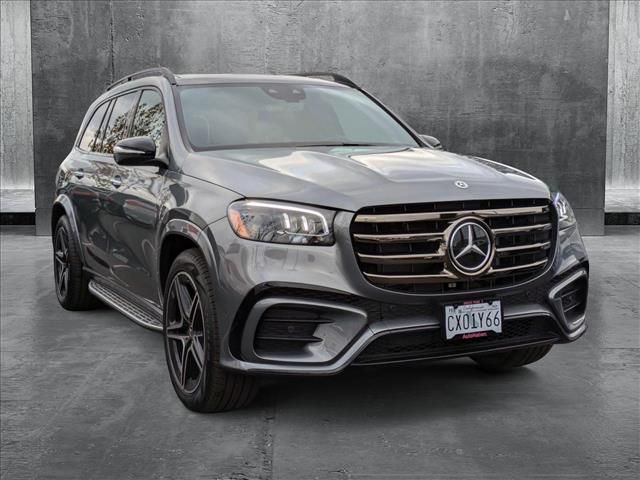 2025 Mercedes-Benz GLS 450